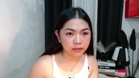 Snapshot of miss_briella chatting on May 11, 2:45 pm Briella online show from May 11, 2:45 pm
