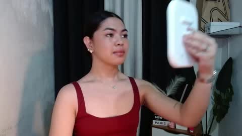 Snapshot of miss_briella chatting on June 3, 4:45 pm Briella online show from June 3, 4:45 pm