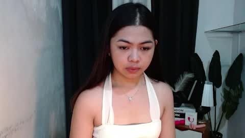 Snapshot of miss_briella chatting on June 6, 7:51 pm Briella online show from June 6, 7:51 pm