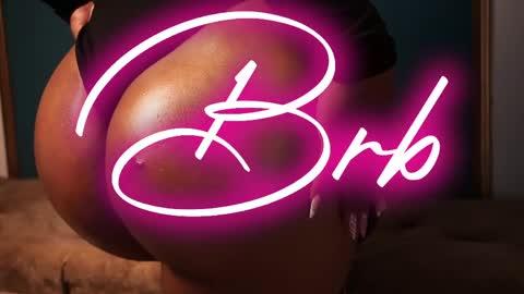 Snapshot of miss_brunette_ chatting on May 22, 1:46 am lucy 3 online show from May 22, 1:46 am