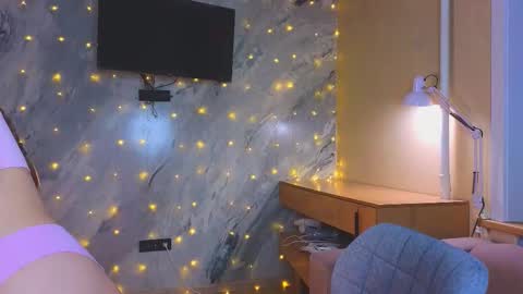 Sandy online show from February 15, 12:29 am