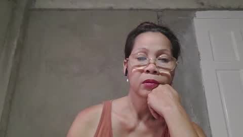 Snapshot of miss_capricorn chatting on June 13, 9:13 pm miss_capricorn online show from June 13, 9:13 pm