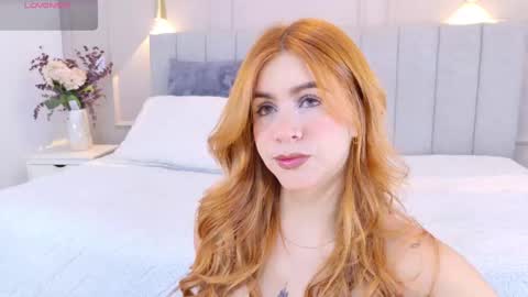 Snapshot of miss_carrot chatting on October 8, 1:31 pm julieta online show from October 8, 1:31 pm