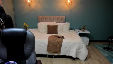 Cataleya online show from November 5, 11:43 am