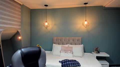 Cataleya online show from November 26, 11:44 am