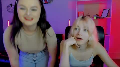 Snapshot of miss_courtney chatting on May 27, 8:44 am miss_courtney online show from May 27, 8:44 am