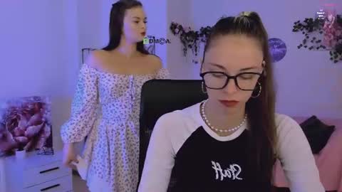 Snapshot of miss_courtney chatting on August 1, 8:46 am miss_courtney online show from August 1, 8:46 am