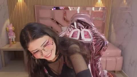 miss_devil_s online show from January 9, 3:20 am