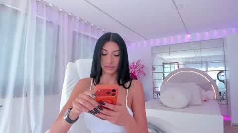 miss_diamond__ online show from July 7, 7:09 am
