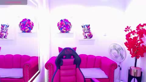Melanie online show from July 4, 12:33 pm