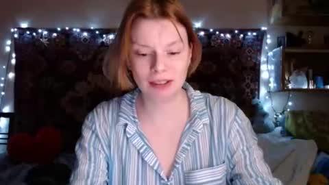Elis online show from February 3, 7:42 pm