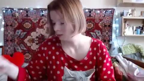 Elis online show from February 21, 12:17 pm