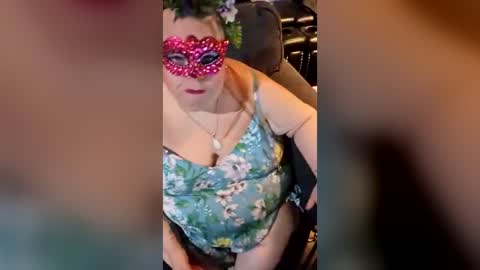 miss_ella_rose online show from June 17, 2:36 am