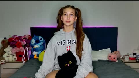 Emily online show from November 6, 5:36 pm