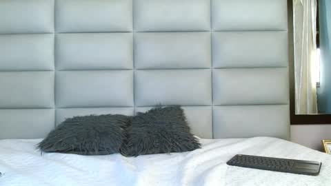 emma online show from March 4, 7:20 pm