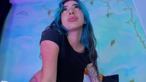 Snapshot of miss_evans_ chatting on October 23, 9:41 am miss_evans_ online show from October 23, 9:41 am