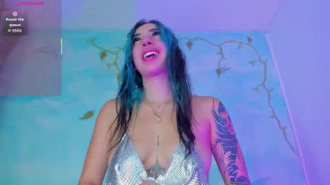 Snapshot of miss_evans_ chatting on November 11, 6:57 am miss_evans_ online show from November 11, 6:57 am