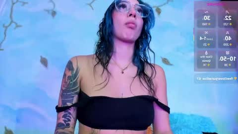 miss_evans_ online show from May 2, 2:16 am