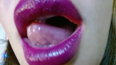 Miss Evoleth online show from November 29, 8:50 am