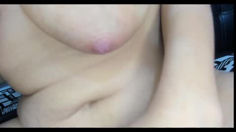 Snapshot of miss_eylens chatting on May 30, 12:19 am miss_eylens online show from May 30, 12:19 am