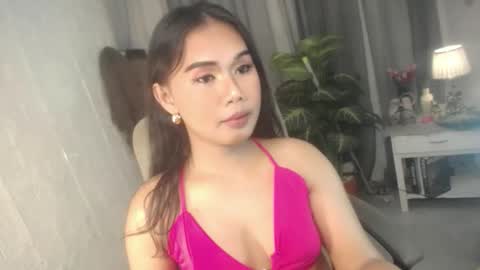 miss_fhakarat online show from February 6, 3:22 am