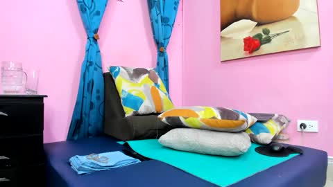 Monica Patricia online show from March 12, 1:23 am