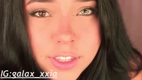 Snapshot of miss_galaxxia chatting on October 29, 8:10 pm Elisabeth IG galax xxia online show from October 29, 8:10 pm