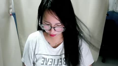 miss_honeyxxx online show from June 16, 1:52 am