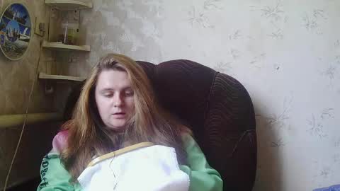 Miss Iriss online show from May 28, 9:39 am