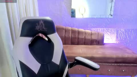 Isabella online show from April 30, 8:57 pm