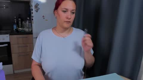 Snapshot of miss_jess_rabbit chatting on October 23, 2:16 pm Jess online show from October 23, 2:16 pm