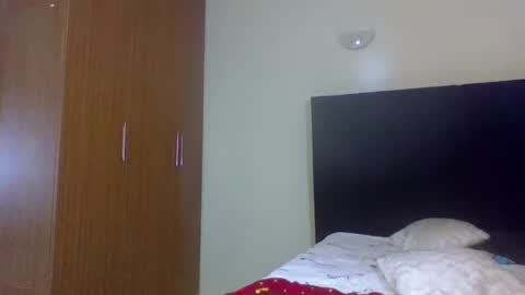 Snapshot of miss_kiarrafit chatting on October 31, 12:44 am Miss Kiarrafit online show from October 31, 12:44 am