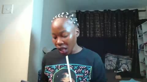 Miss Kiarrafit online show from February 15, 10:03 am