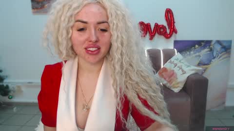 Snapshot of miss_kiten chatting on February 5, 8:25 pm miss_kiten online show from February 5, 8:25 pm