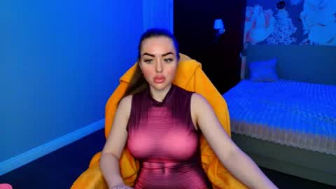 Snapshot of miss_kiten chatting on July 8, 2:38 am miss_kiten online show from July 8, 2:38 am
