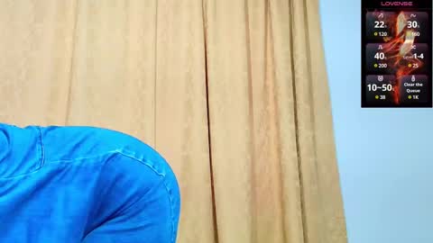 Snapshot of miss_leylaa chatting on March 10, 3:30 pm leyla online show from March 10, 3:30 pm