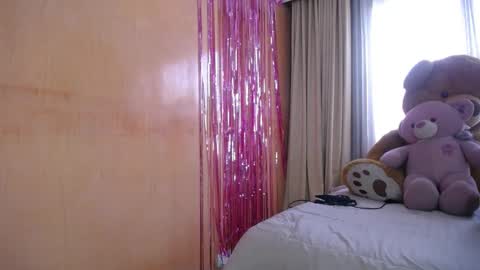 lilieth  online show from January 6, 10:15 pm