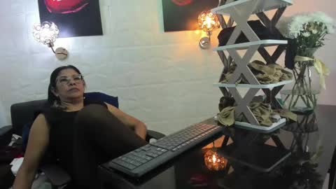 Snapshot of miss_lucero1 chatting on March 3, 7:49 pm lucero online show from March 3, 7:49 pm