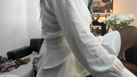 Snapshot of miss_lucero1 chatting on March 6, 12:54 am lucero online show from March 6, 12:54 am