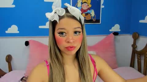 miss_lucyla online show from October 17, 11:02 am