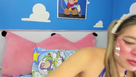 Snapshot of miss_lucyla chatting on July 6, 11:07 am miss_lucyla online show from July 6, 11:07 am