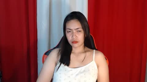 Snapshot of miss_lyve chatting on March 31, 11:54 am itsme lyve online show from March 31, 11:54 am