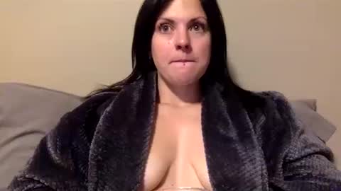 Snapshot of miss_maci_xo chatting on October 14, 11:11 am Maci online show from October 14, 11:11 am