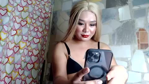 miss marilag  online show from January 30, 11:55 am