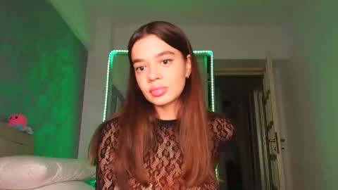 Snapshot of miss_medyson chatting on September 10, 8:36 am miss_medyson online show from September 10, 8:36 am