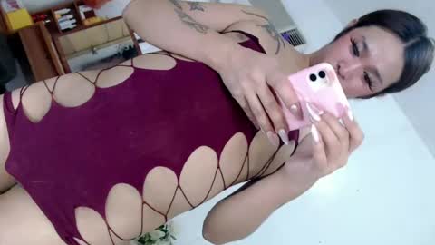 Snapshot of miss_mitchxx chatting on July 31, 1:21 pm miss_mitchxx online show from July 31, 1:21 pm