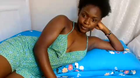 Snapshot of miss_monroee chatting on July 20, 1:24 pm monroe online show from July 20, 1:24 pm