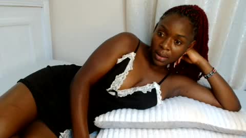 Snapshot of miss_monroee chatting on July 29, 9:57 pm monroe online show from July 29, 9:57 pm