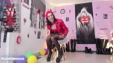 Miss Nicole online show from October 6, 1:19 pm