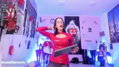 Miss Nicole online show from October 16, 1:23 pm